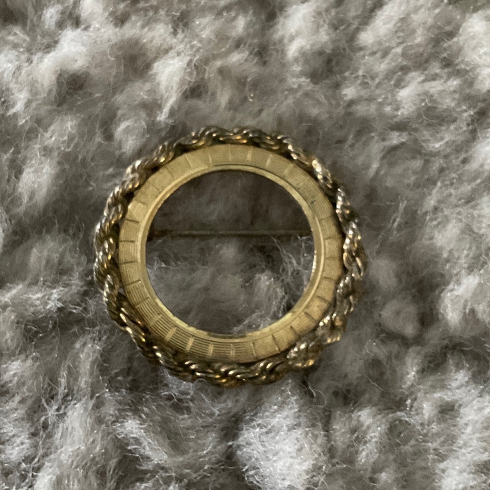 Antique Gold Brooch Stamped WINARD 12K Gold Filled Excellent Vintage Condition 🌹